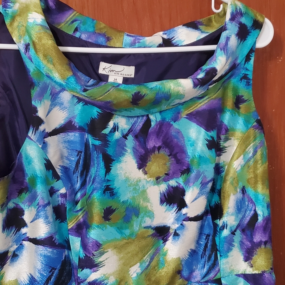 Dress - Picture 3 of 5